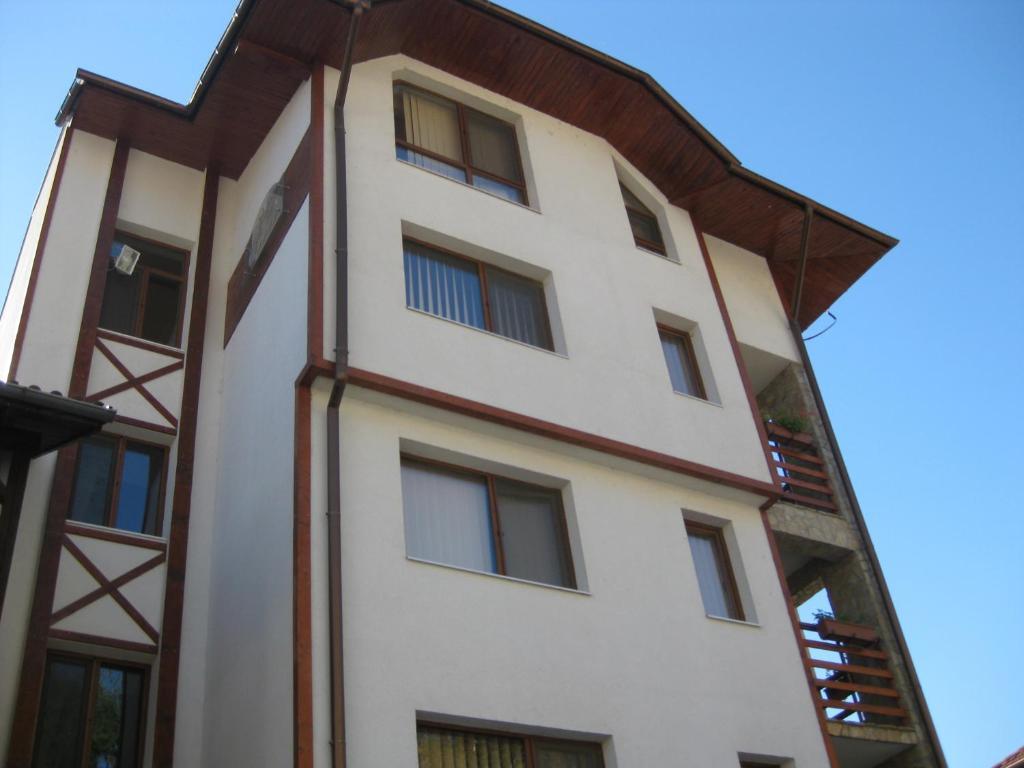 Family Hotel Veronika Девин Экстерьер фото