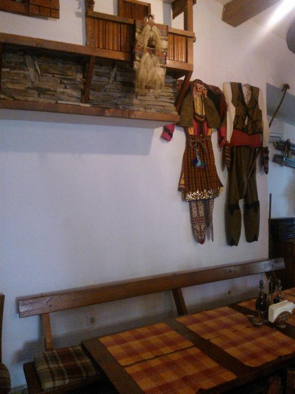 Family Hotel Veronika Девин Экстерьер фото